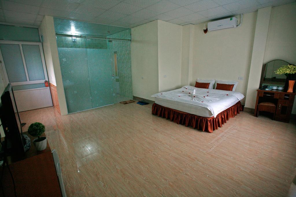 Avi Airport Hotel Hanoi Room photo