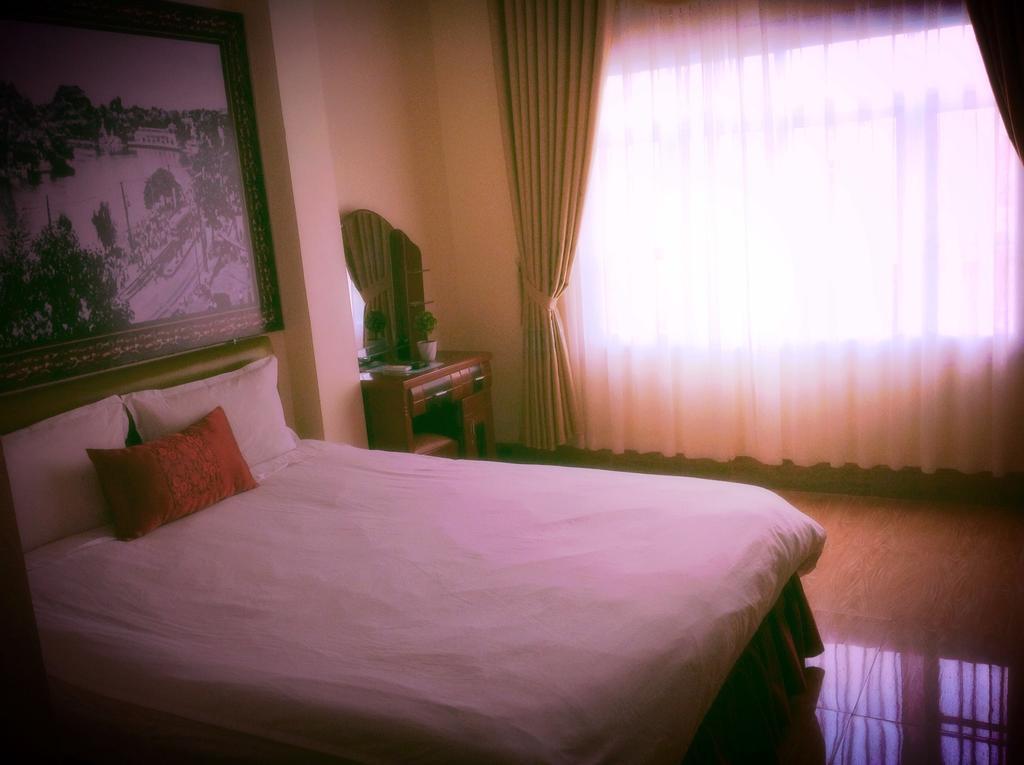 Avi Airport Hotel Hanoi Room photo